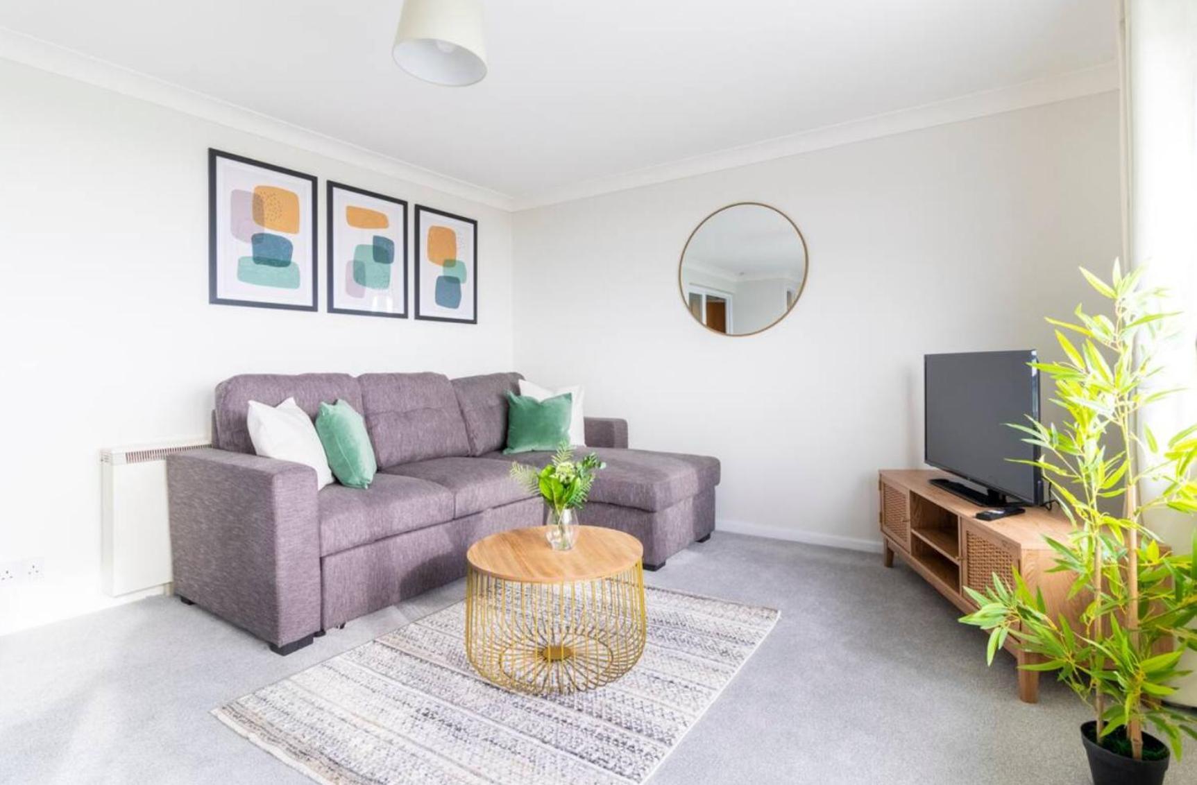 Wow! Seaview Beach Apartment Sleeps 6-Free Parking Bornemouth Extérieur photo
